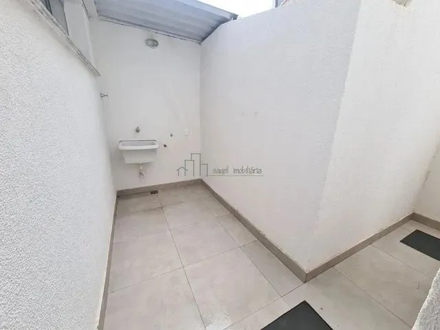 Imagem 5: Casa com 2 Quartos para Alugar no Prado