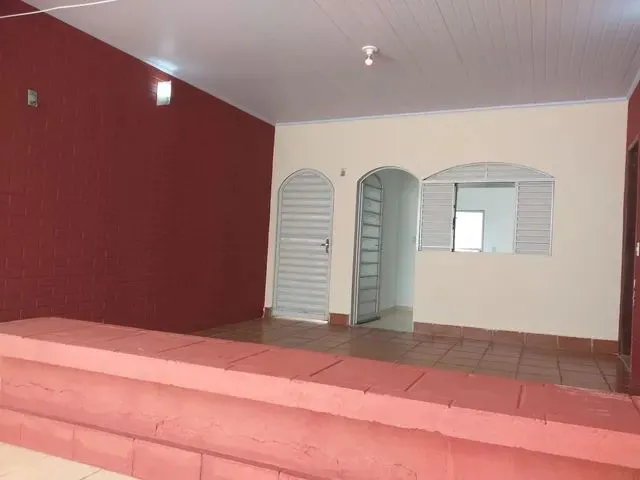 Imagem 1: Casa Bem Localizada