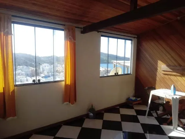 Imagem: Vendo Casa no Centro de Arraial do Cabo