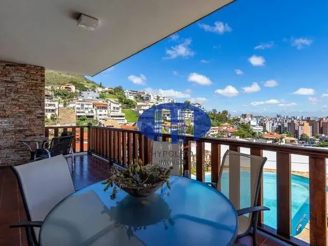Imagem: Casa com 04 Quartos e 04 Banheiros