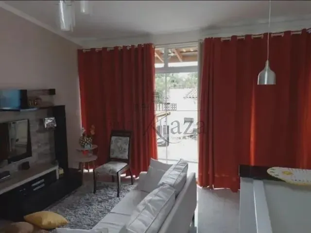 Imagem: Jacarei - Casa de Condomínio - Centro