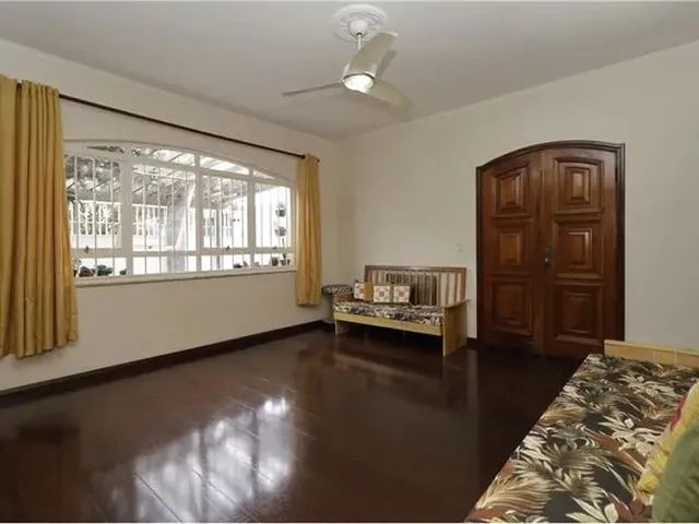 Imagem 4: Casa para Venda em Centro de 178.20M² com 3 Quartos e 1 Suite