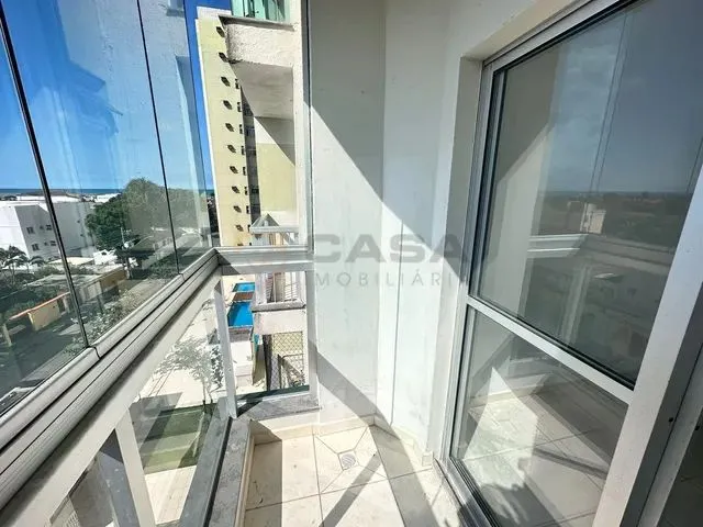 Imagem: Dno Apt com Varanda e 2 Quartos Comm Suíte