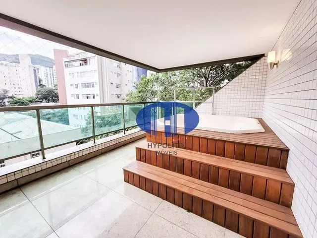 Imagem: Apartamento com 4 Dormitórios À Venda