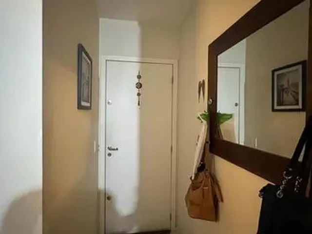 Imagem 10: Apartamento para Venda em Florianópolis, Coloninha, 2 Dormitórios, 1 Suíte, 1