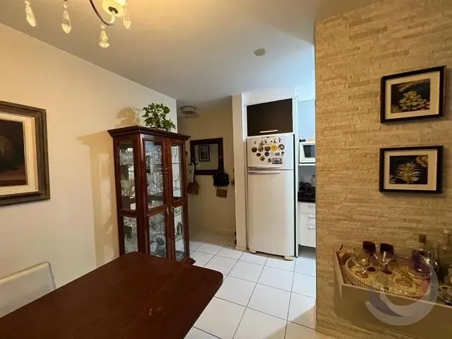 Imagem 5: Apartamento para Venda em Florianópolis, Coloninha, 2 Dormitórios, 1 Suíte, 1