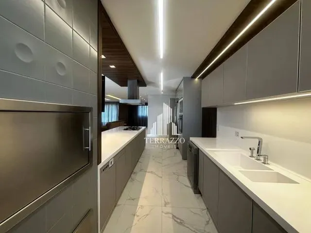Imagem 3: Apartamento com 4 Dormitórios À Venda, 251 M² por R$ 2.790.000,00 - Centro - São