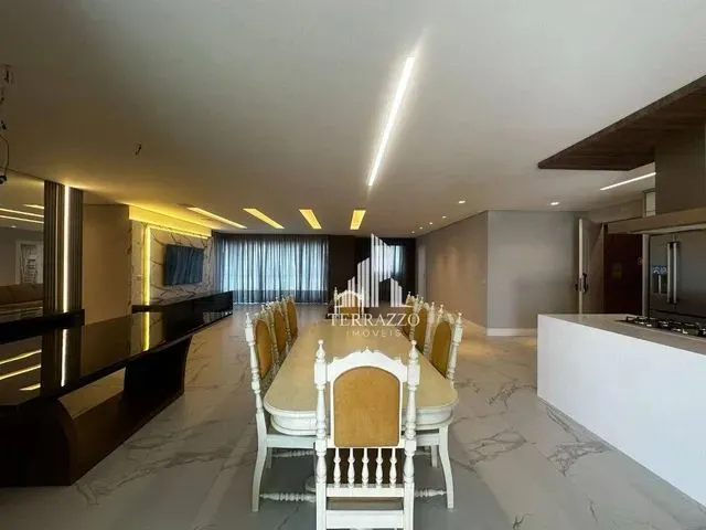 Imagem 10: Apartamento com 4 Dormitórios À Venda, 251 M² por R$ 2.790.000,00 - Centro - São
