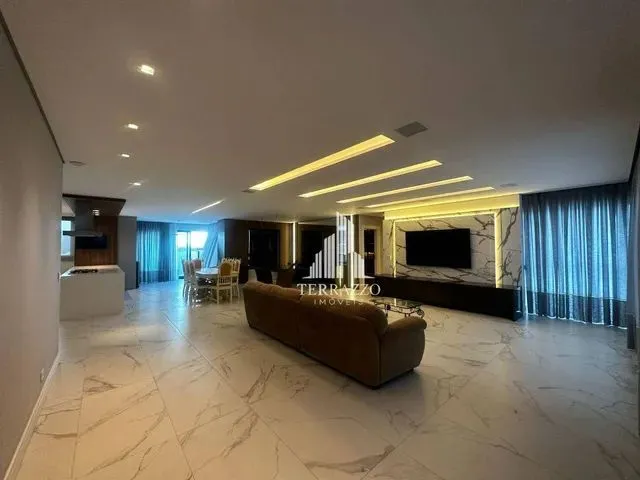 Imagem 7: Apartamento com 4 Dormitórios À Venda, 251 M² por R$ 2.790.000,00 - Centro - São
