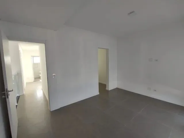 Imagem 15: Lindo Sobrado no Bairro Capão da Imbuia