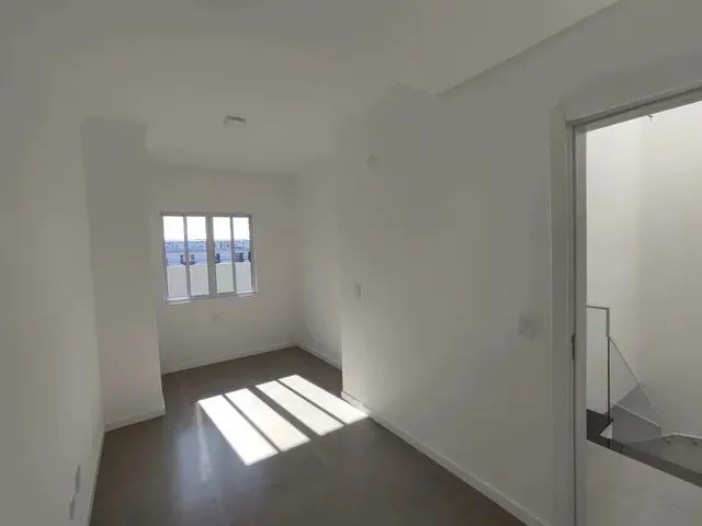 Imagem 9: Lindo Sobrado no Bairro Capão da Imbuia