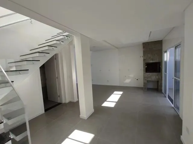 Imagem 7: Lindo Sobrado no Bairro Capão da Imbuia
