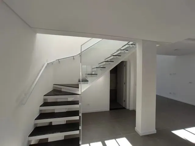 Imagem 13: Lindo Sobrado no Bairro Capão da Imbuia