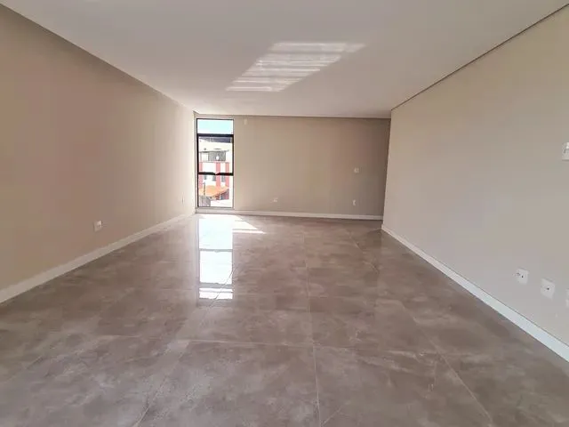 Imagem 10: Cód.: 1 - Espaçoso Apartamento com 3 Suítes e Vista Permanente com Vista para o Bom