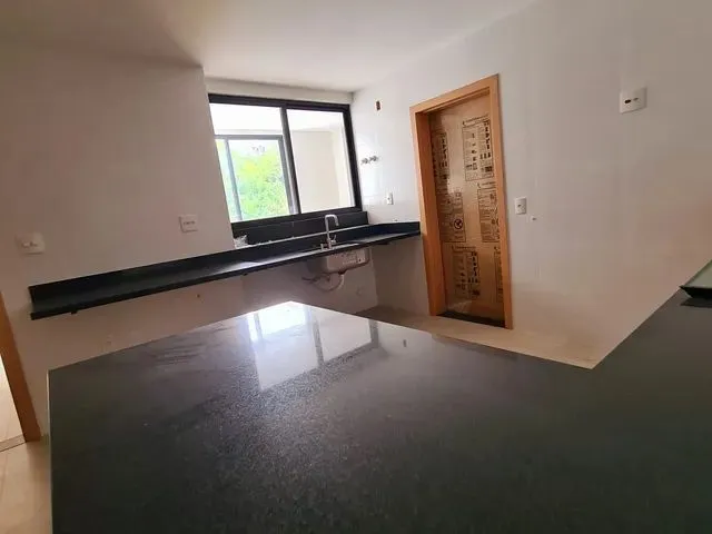 Imagem 16: Cód.: 1 - Espaçoso Apartamento com 3 Suítes e Vista Permanente com Vista para o Bom