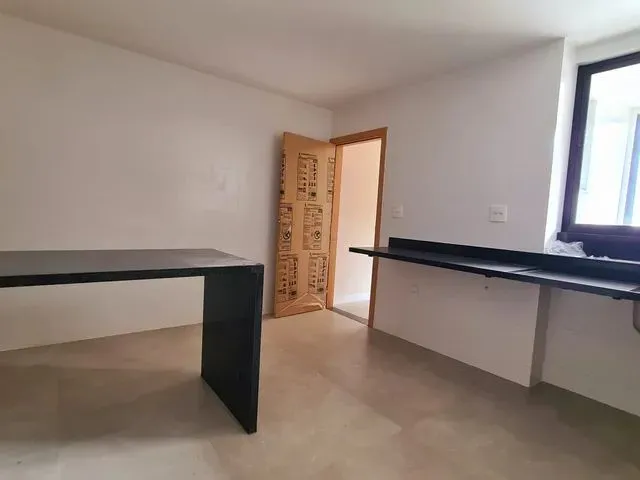 Imagem 6: Cód.: 1 - Espaçoso Apartamento com 3 Suítes e Vista Permanente com Vista para o Bom