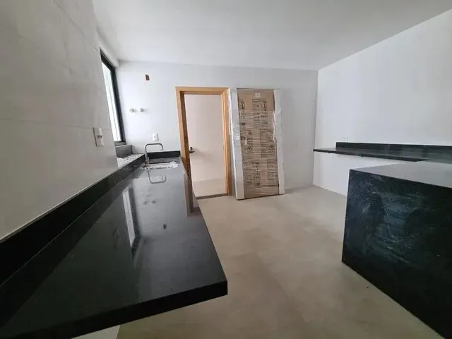 Imagem 14: Cód.: 1 - Espaçoso Apartamento com 3 Suítes e Vista Permanente com Vista para o Bom