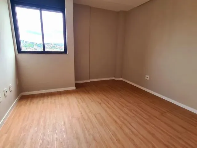 Imagem 12: Cód.: 1 - Espaçoso Apartamento com 3 Suítes e Vista Permanente com Vista para o Bom