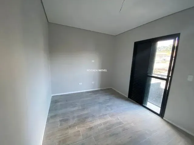 Imagem: O apartamento possui 2 Dormitórios, 1 Banheiro, 1 Vaga na