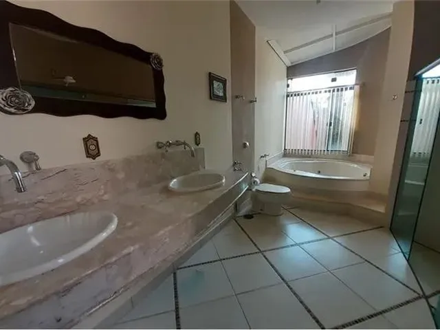 Imagem 6: Casa para Alugar em Recanto Azul de 250.00M² com 3 Quartos e 4 Garagens