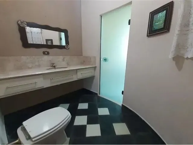 Imagem 2: Casa para Alugar em Recanto Azul de 250.00M² com 3 Quartos e 4 Garagens