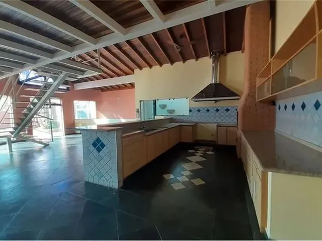 Imagem 10: Casa para Alugar em Recanto Azul de 250.00M² com 3 Quartos e 4 Garagens