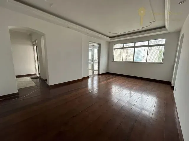 Imagem: Cobertura para Aluguel e Venda Possui 240