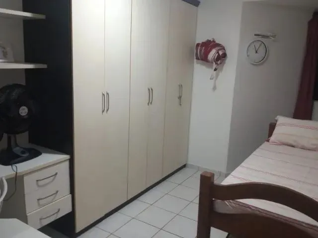 Imagem 2: Alugo Quarto em Apartamento Amplo na Praia do Intermares