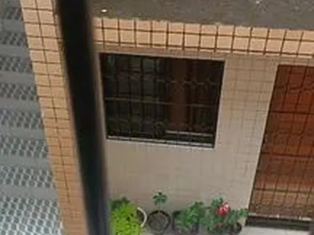 Imagem: O apartamento possui 2 Dormitórios, 1 Banheiro, 1 Vaga na