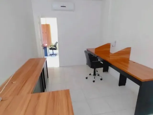 Imagem: Salas Comerciais com 3 Ambientes Mobiliada