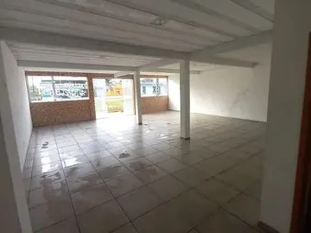 Imagem: Loja com Terreno Comercial