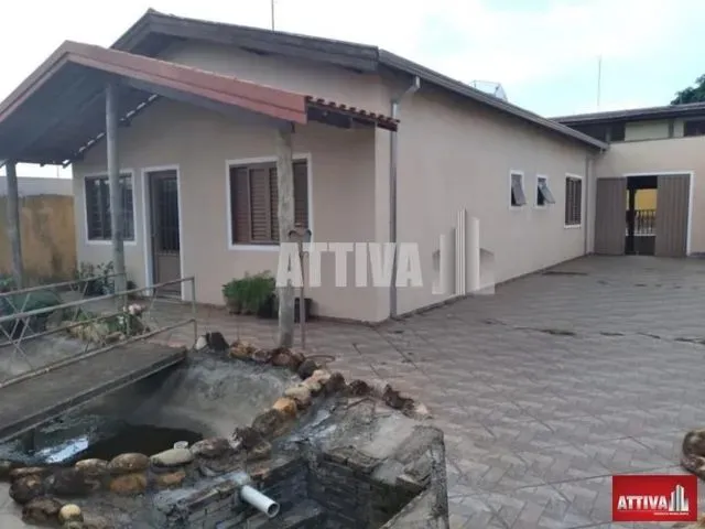 Imagem: A casa possui 2 Dormitórios, 1 Suíte, 2 Banheiros, 252m²