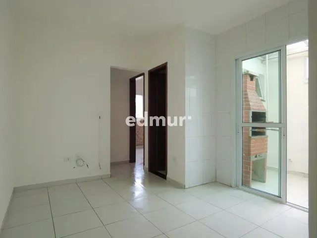 Imagem: O apartamento possui 2 Dormitórios, 1 Banheiro, 1 Vaga na