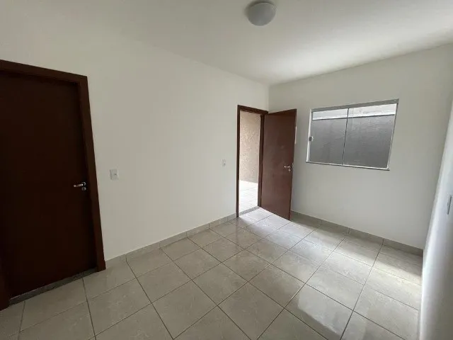 Imagem 12: Casa para Venda Possui 78M² com 3 Quartos Sendo 1 Suíte Perto do Shopping Bosque Dos