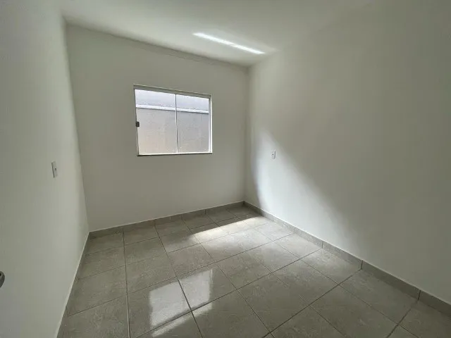 Imagem 5: Casa para Venda Possui 78M² com 3 Quartos Sendo 1 Suíte Perto do Shopping Bosque Dos