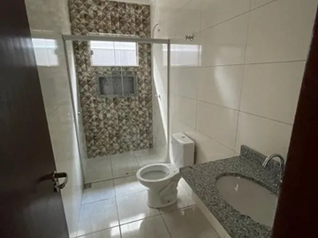 Imagem 7: Casa para Venda Possui 78M² com 3 Quartos Sendo 1 Suíte Perto do Shopping Bosque Dos