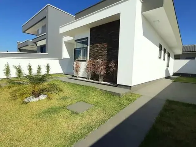 Imagem: Casa 3 Dormitórios e 2 Banheiros com Piscina