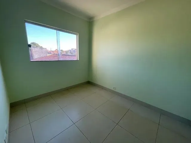 Imagem 2: Lindo Sobrado no Rita Vieira!! (Com 03 Quartos