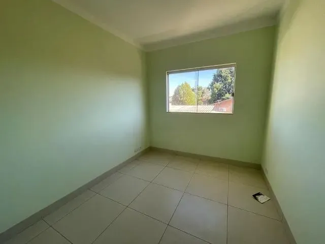 Imagem 4: Lindo Sobrado no Rita Vieira!! (Com 03 Quartos