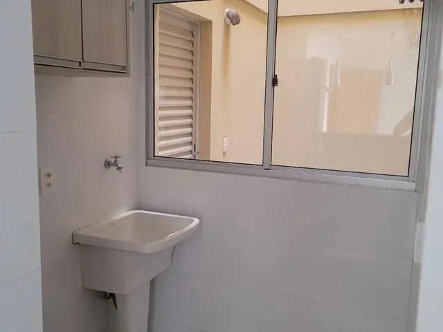 Imagem 2: Alugo Apartamento 02 Quartos