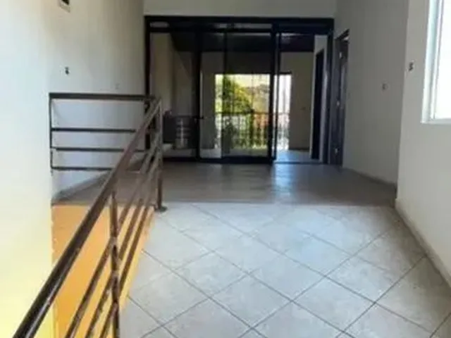 Imagem 4: Casa para Venda com 148 Metros Quadrados com 3 Quartos em Centro de Vila Velha - Vila Velh