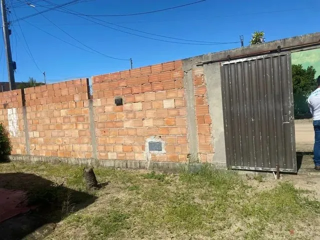 Imagem 4: Terreno Murado com Construção Alcobaça