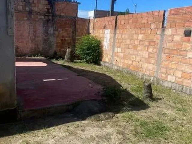 Imagem 3: Terreno Murado com Construção Alcobaça