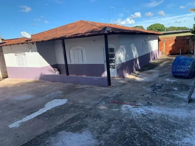 Imagem: Vendo Ótima Casa com 3 Quatos Sendo 1 Suite