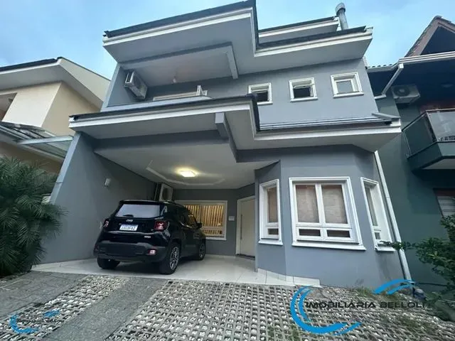 Imagem: Casa de Condomínio com 3 Quartos, 290.00M²
