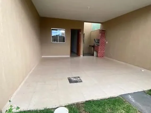 Imagem: Casa 3 Quartos Disponível pra Venda, com