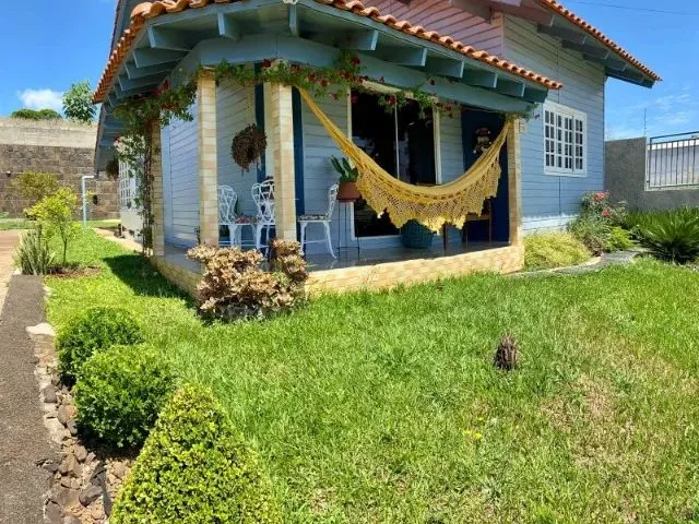 Imagem 1: Encantadora Casa com 3 Quartos (1 Suíte), À Venda no Cobiçado Bairro Maria Goretti
