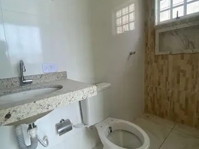 Imagem 6: Casa para Aluguel Tem 96 Metros Quadrados com 3 Quartos em Leonor - Londrina - Pr