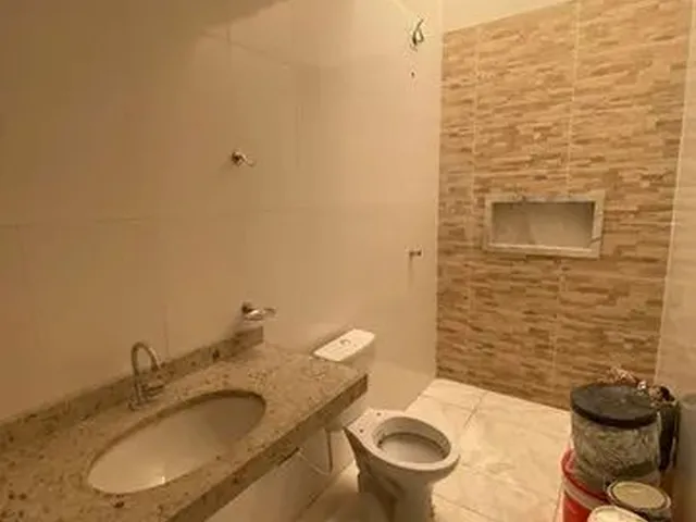 Imagem 4: Casa para Aluguel Tem 96 Metros Quadrados com 3 Quartos em Leonor - Londrina - Pr