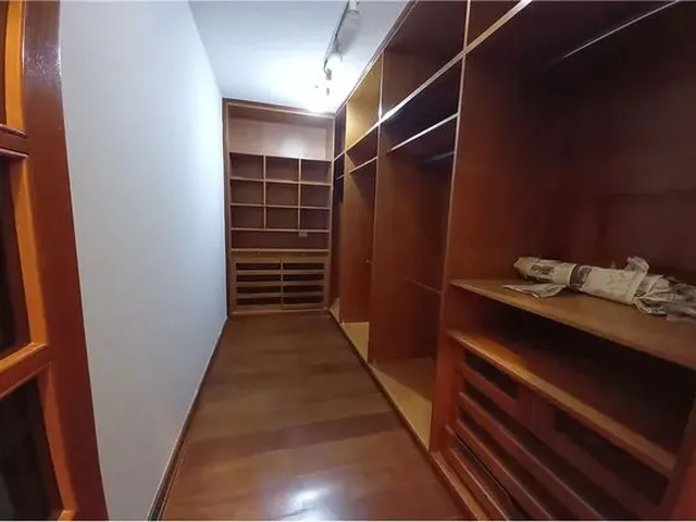 Imagem 10: Sobrado com 3 Quartos,3 Banheiros e Garagem para 4 Carros. Terras de Piracicaba